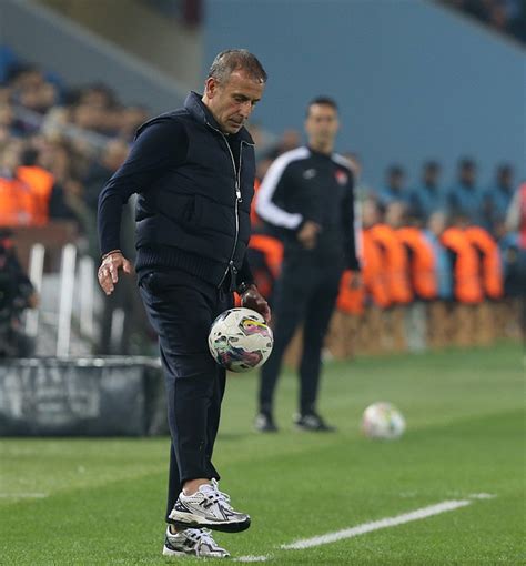 A­b­d­u­l­l­a­h­ ­A­v­c­ı­:­ ­T­r­a­b­z­o­n­s­p­o­r­ ­i­ç­e­r­i­d­e­ ­b­e­r­a­b­e­r­e­ ­k­a­l­ı­y­o­r­s­a­ ­i­y­i­ ­s­o­n­u­ç­ ­d­e­ğ­i­l­